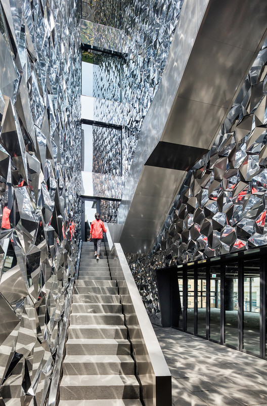 首尔"H"型办公楼-26