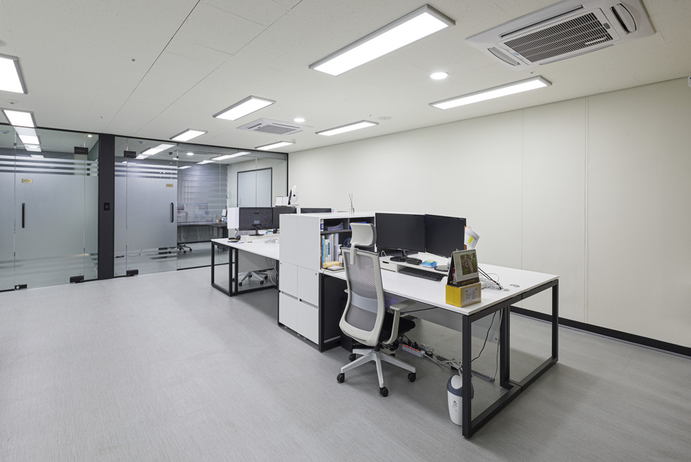 36 坪简约风税务会计办公室设计-5