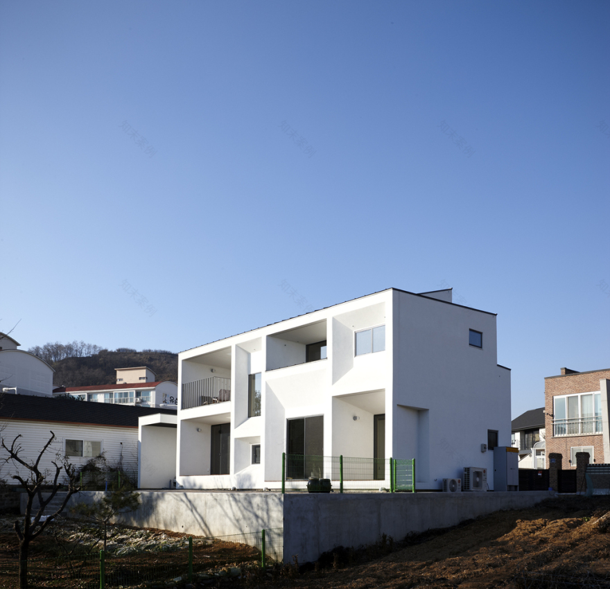 光影交织的电影之家-38