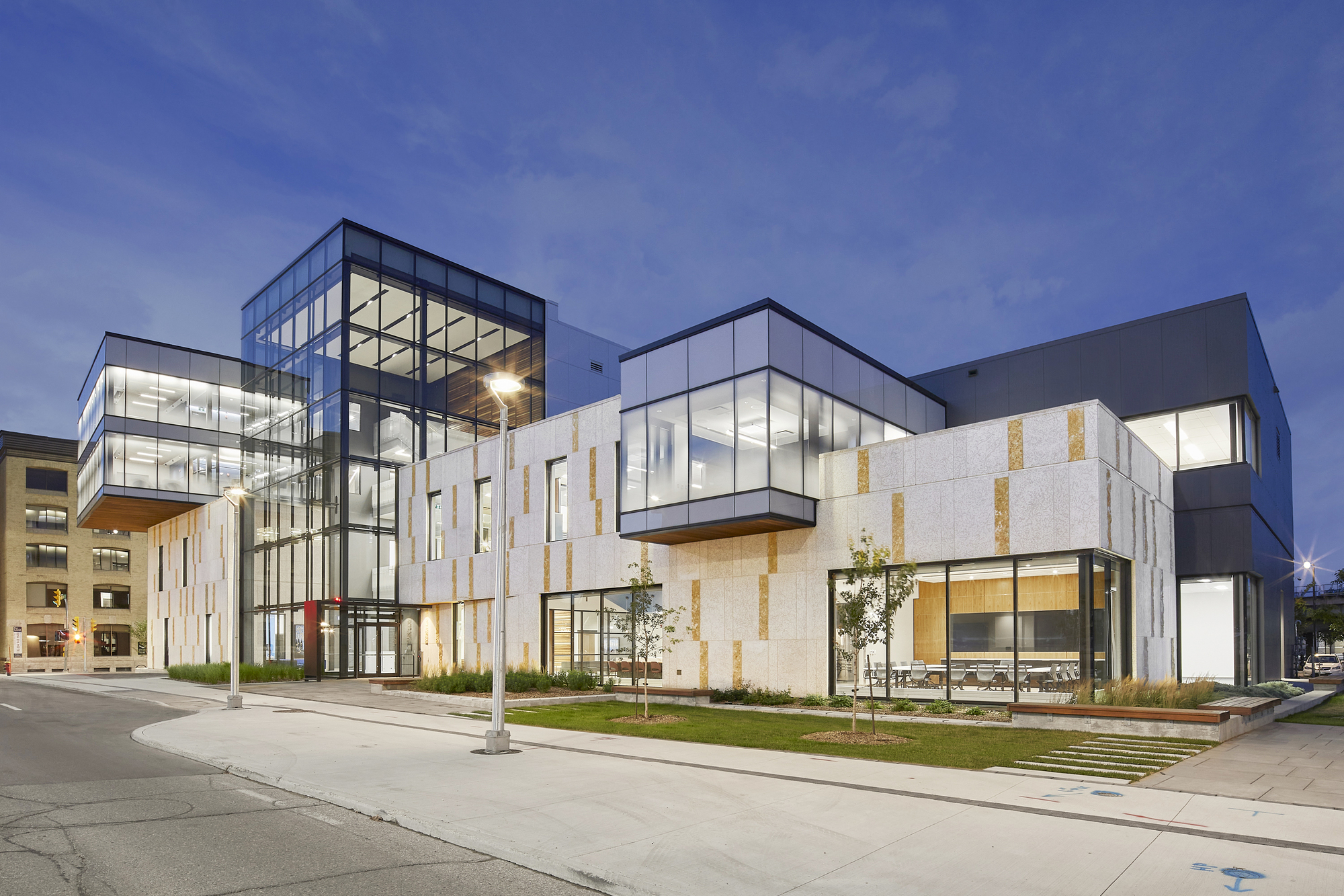 理查森创新中心丨加拿大温尼伯丨Number TEN Architectural Group-45