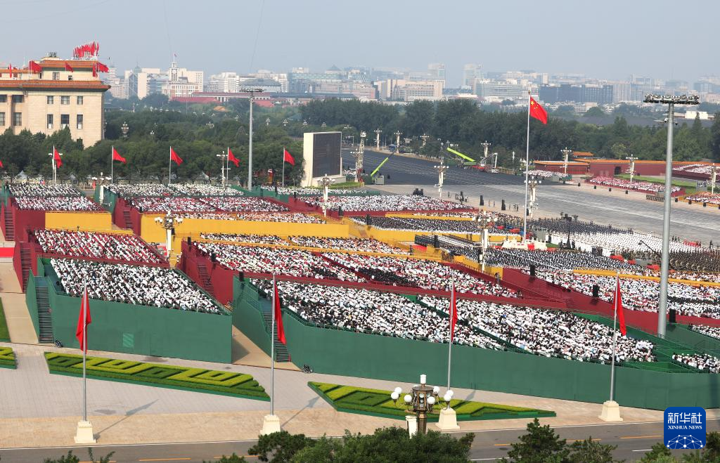 无上荣光！设计师讲述抗战胜利80周年纪念大会中的美院故事！-28