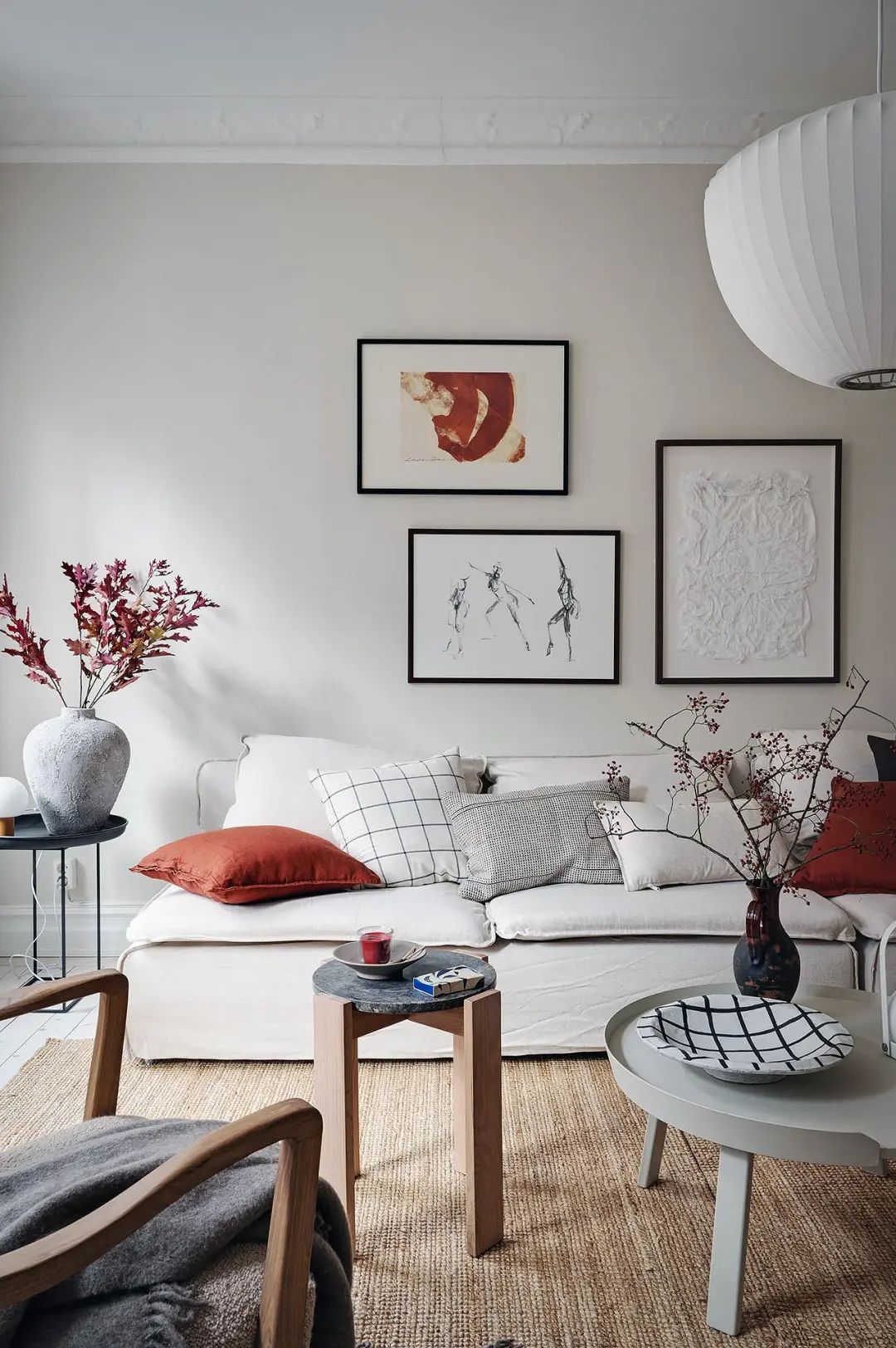 L 型布局厨房搭配小露台的家-14