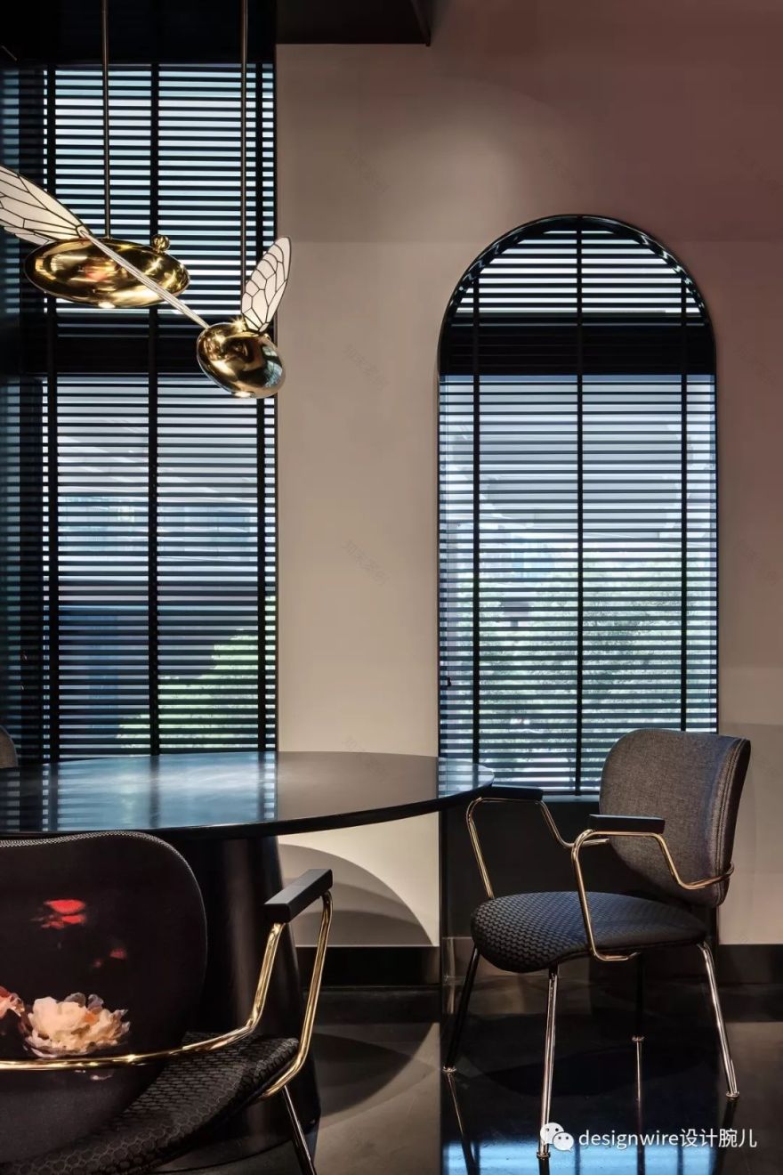 曾建龙打造花禾牛浦东店 | 红艳空间里的美学盛宴-42