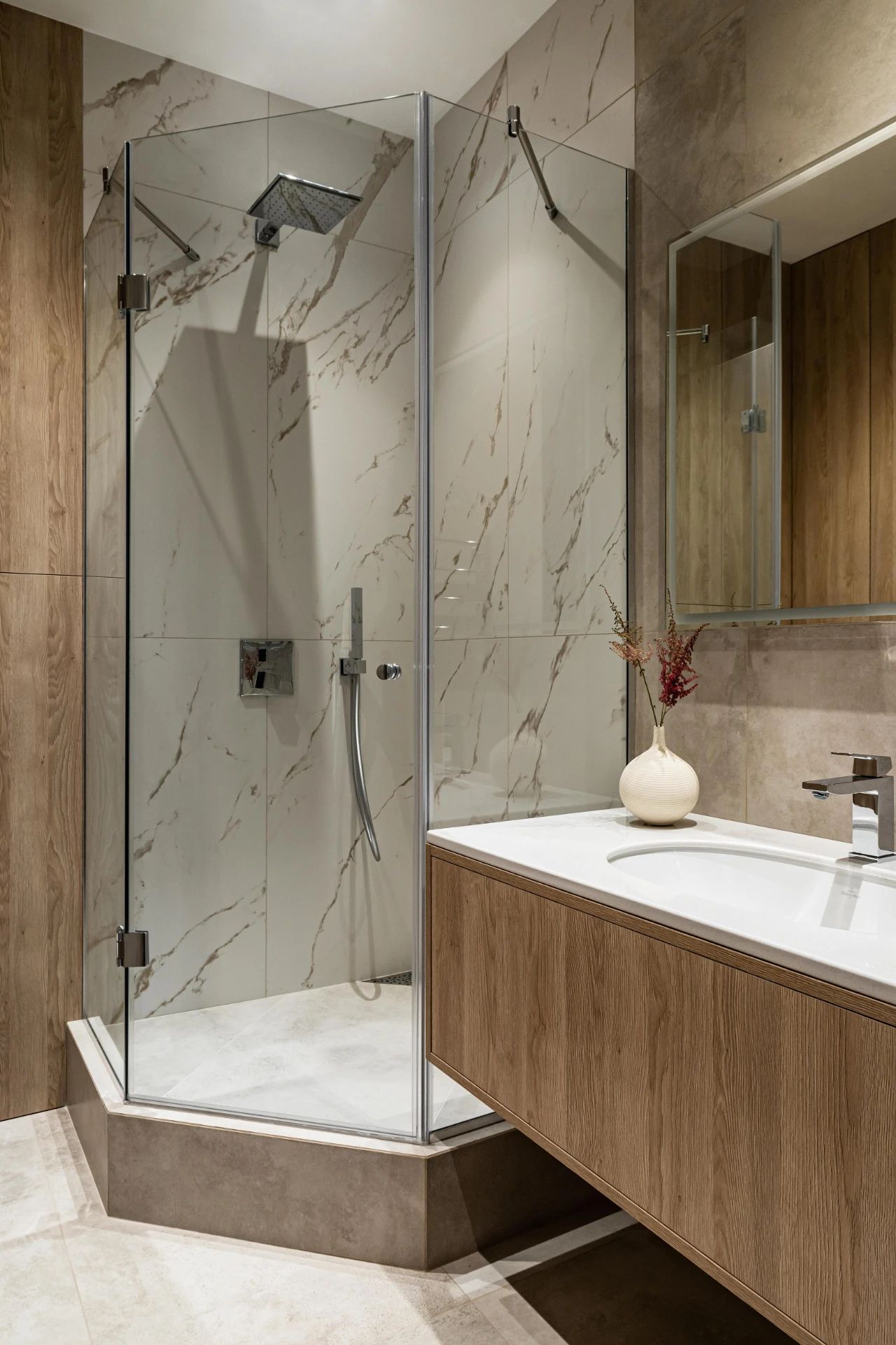 160㎡明亮温馨五人居设计-18