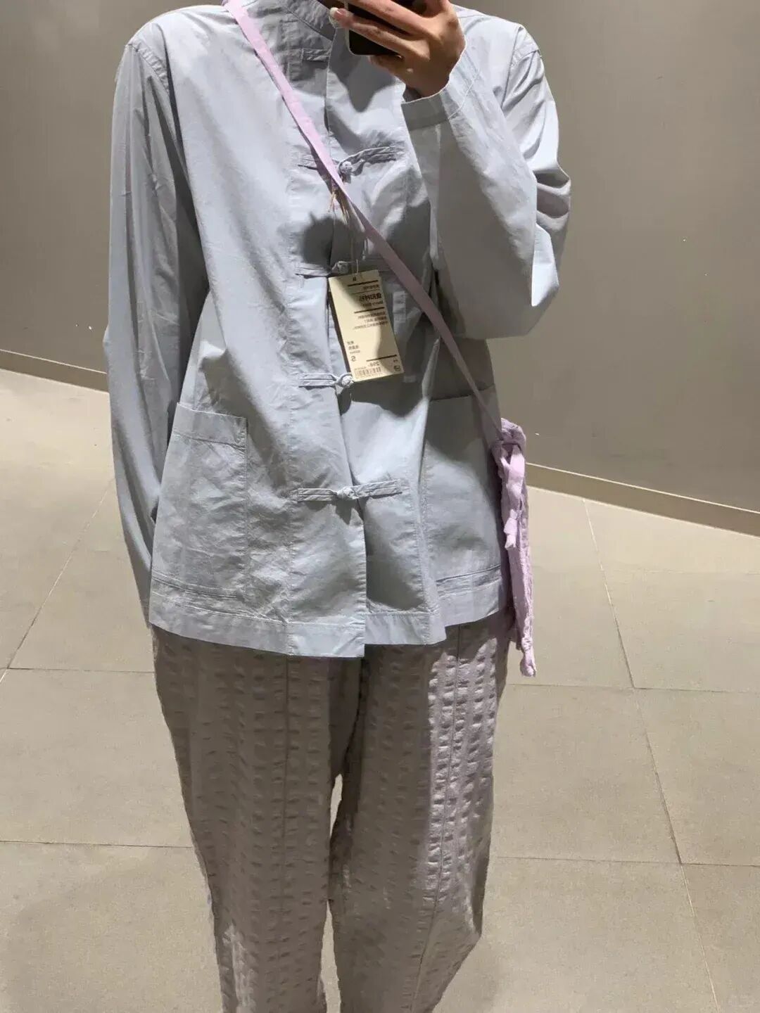 一秒穿回60年代？无印良品秋季新款被指设计“大翻车”！网友：这是要凭票购买？-124