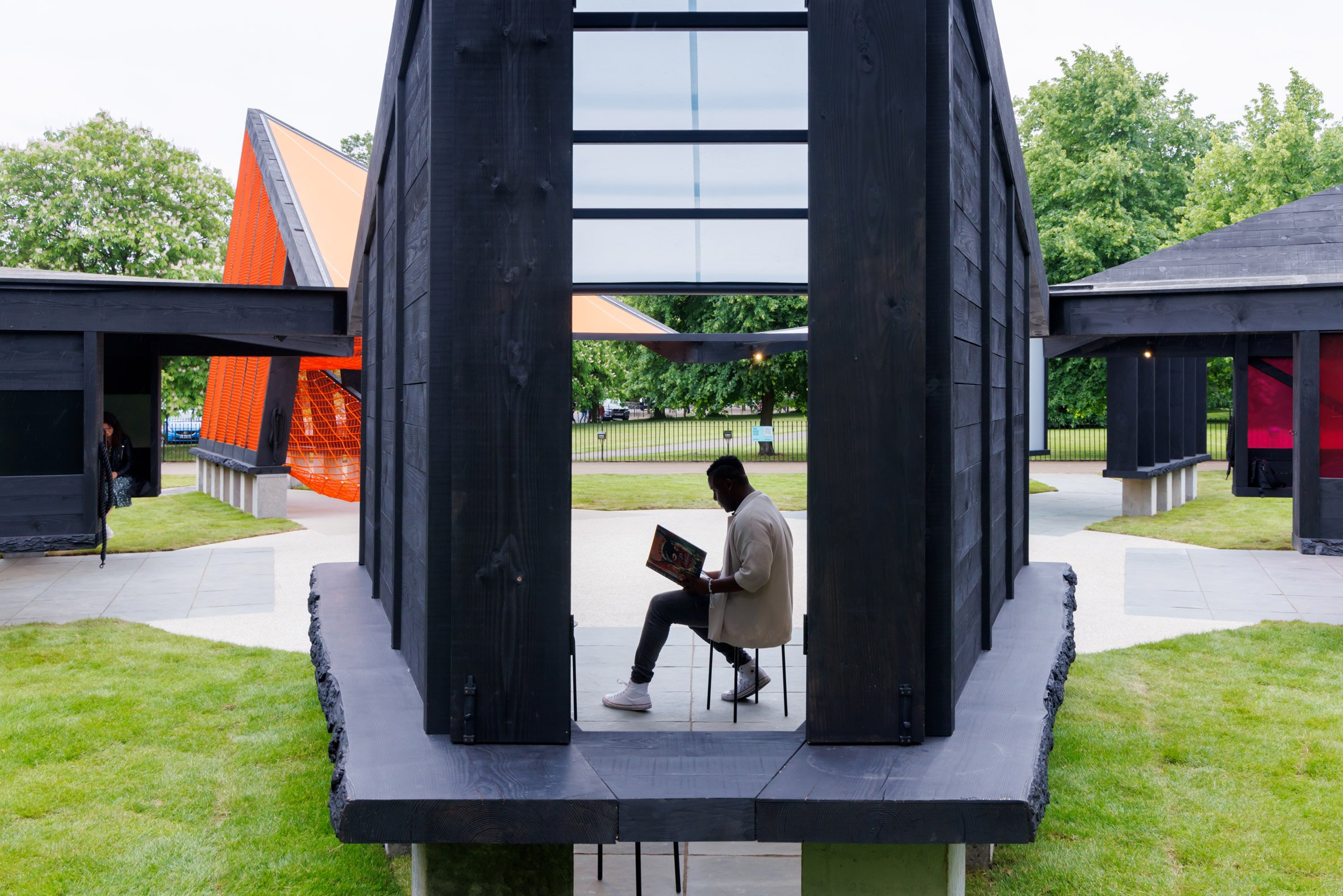 Minsuk Cho unveils star-shaped Serpentine Pavilion that "provides many choices"-21