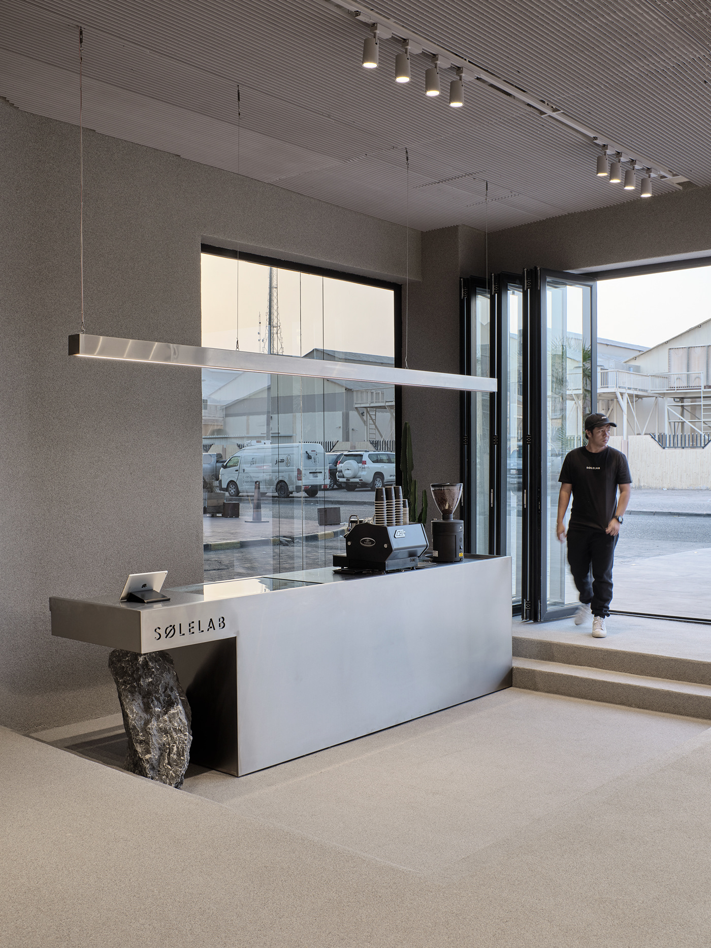 SOLE LAB 旗舰店丨Mohammad Taqi Ashkanani-4