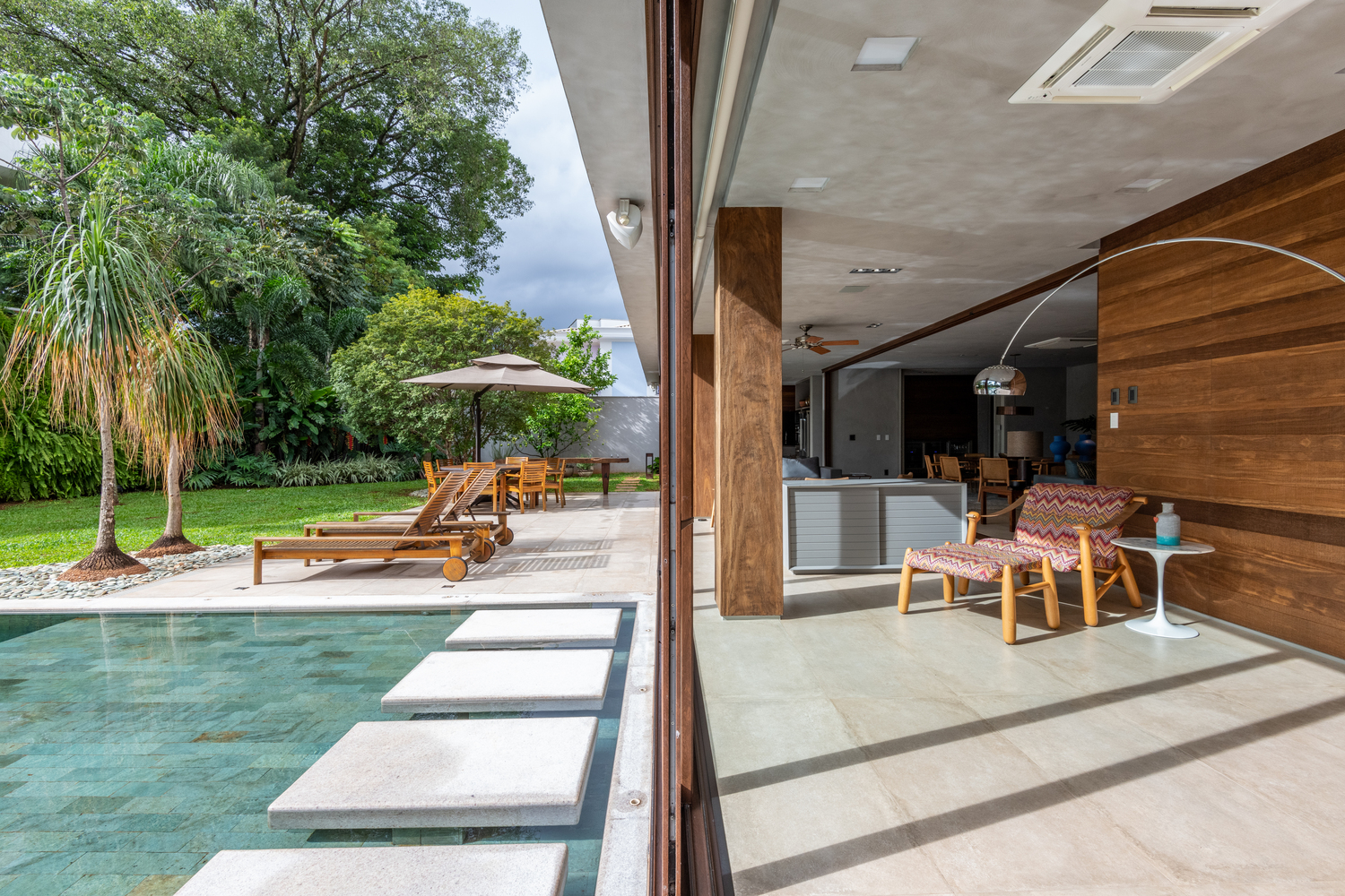 里约热内卢 Claro 之家——现代简约风格典范-14