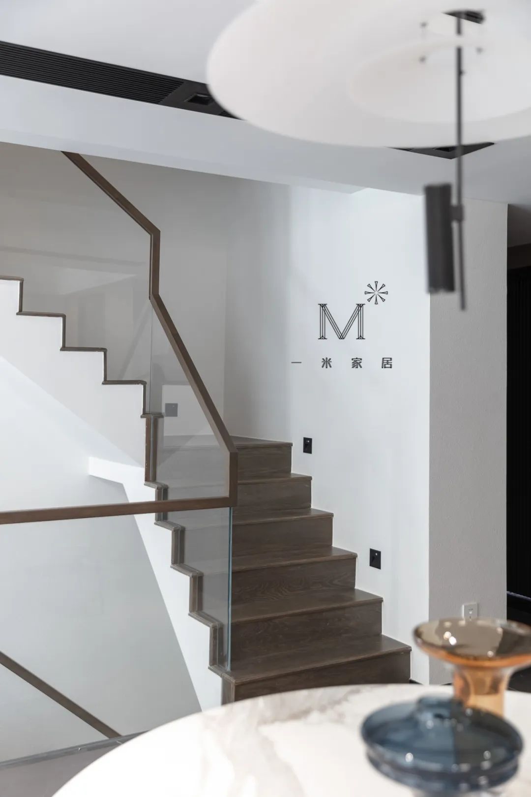 极简别墅里的优雅生活-46