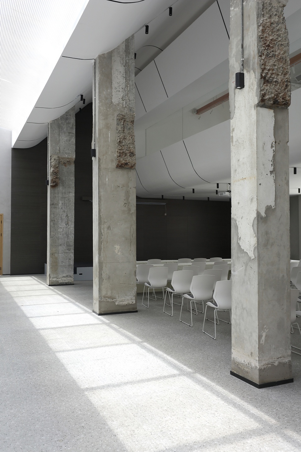 昆山计家墩村会议中心 / 上海严旸建筑设计工作室-108