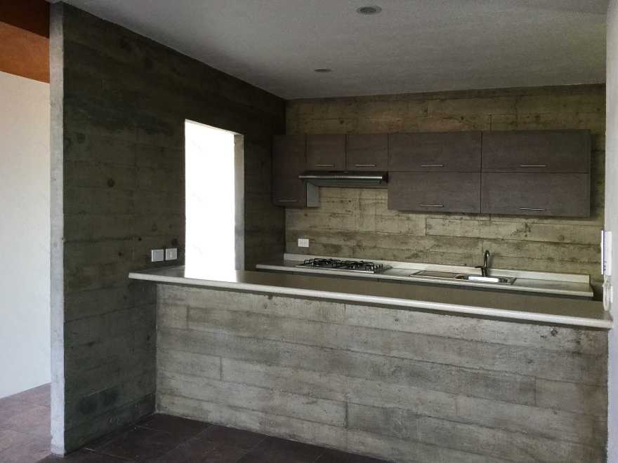 橙色房子 或 橘色房子 或 橙子屋 (具体需根据上下文确定)-54