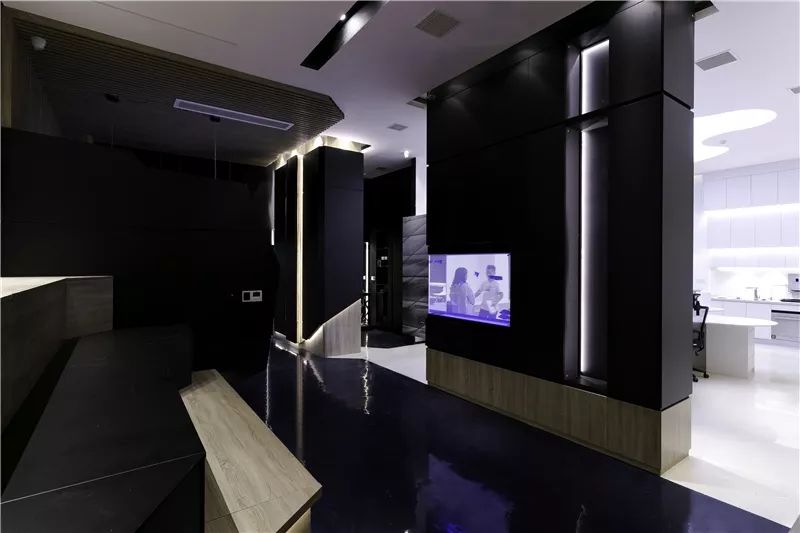 白色敬畏，现代办公空间的艺术探索-28