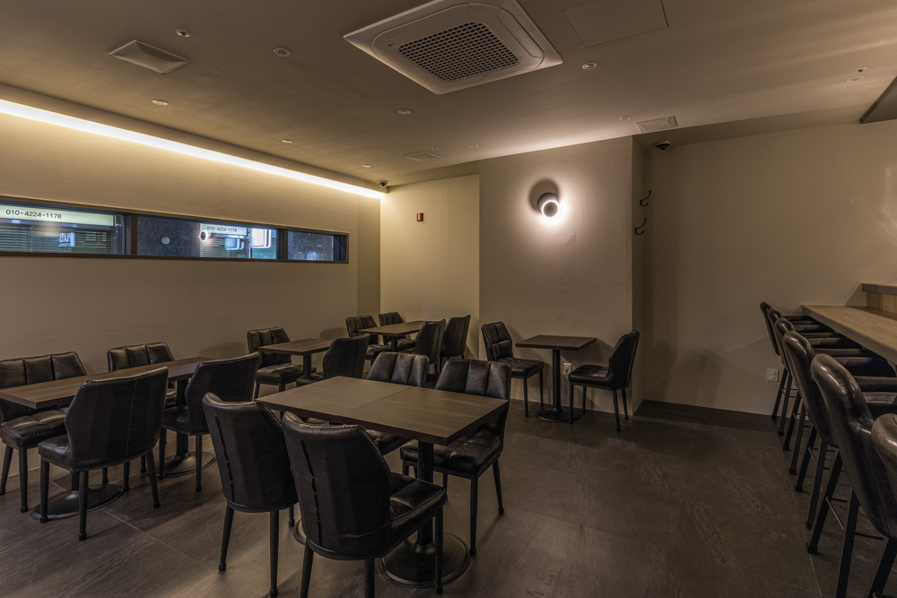 23 坪现代日式小宅，灯光设计诠释简约美学-4