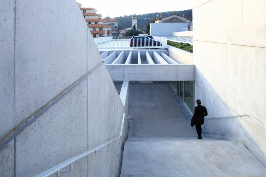 下沉花园中的儿童托儿所-22