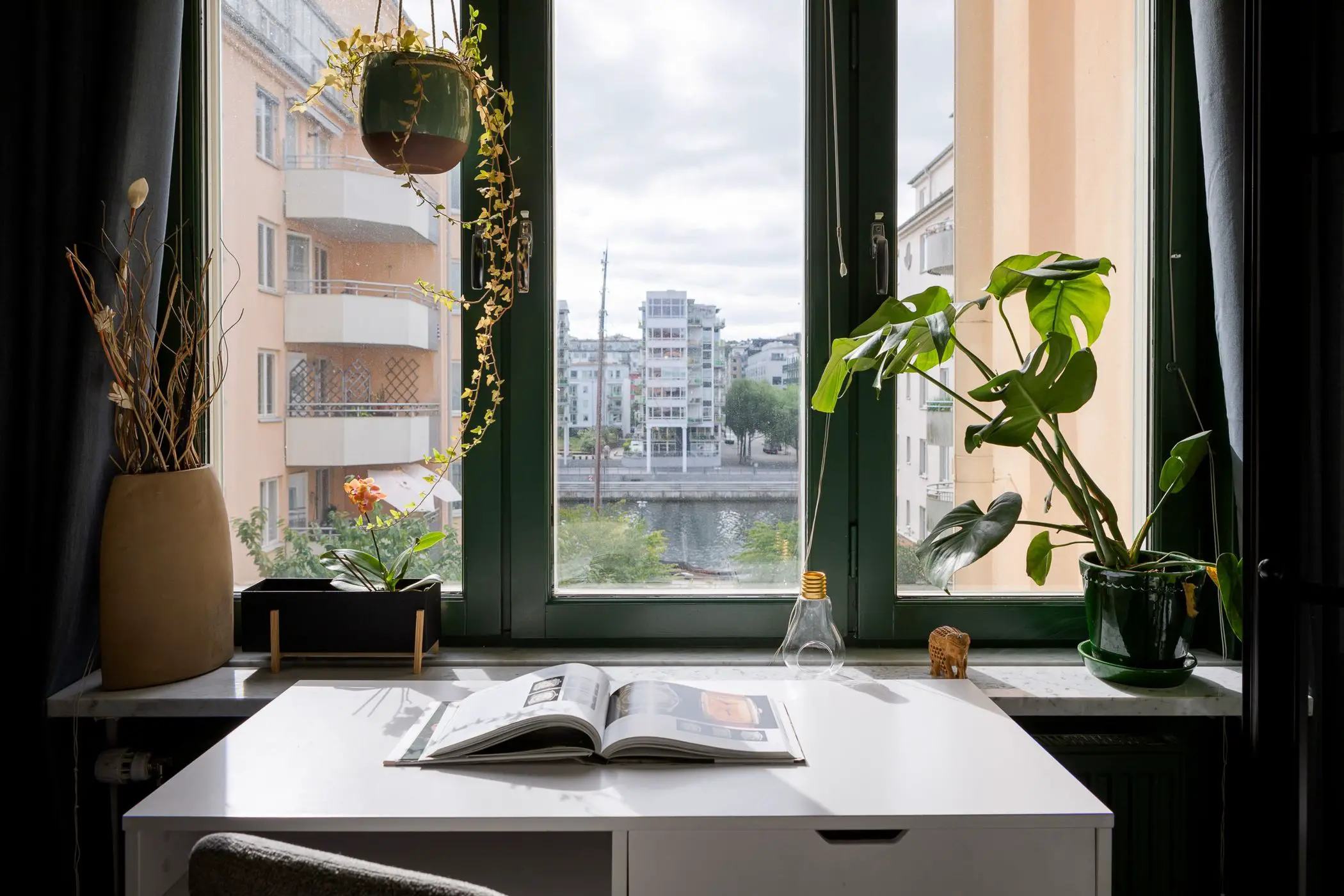 瑞典斯德哥尔摩明亮舒适两居室公寓设计-14