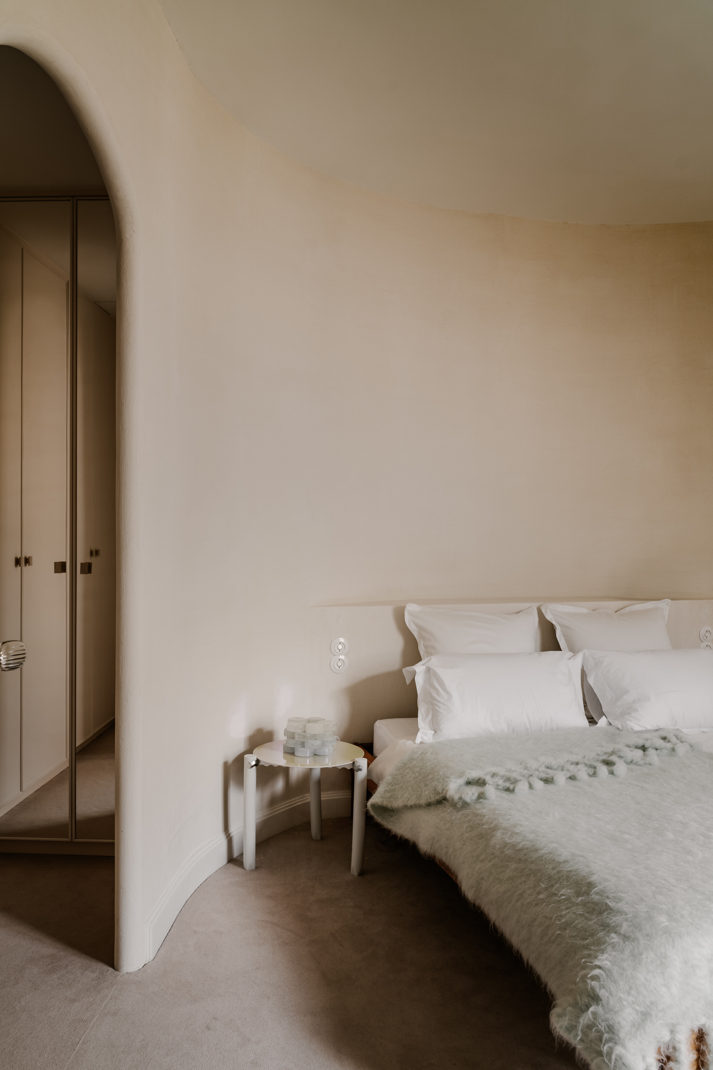 Eclectic Elegance: Turenne Apartment in Paris by Alicia Luxem.-48