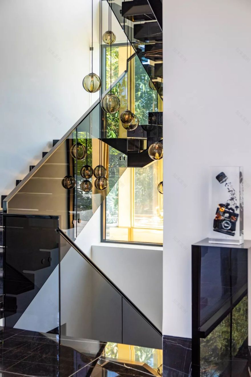 洛杉矶双层泳池豪宅,诠释精致考究的现代生活-55