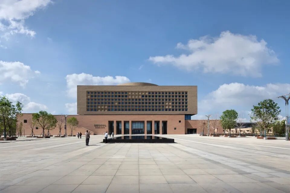 大学校园规划建筑设计：西宁 · 青海理工学院丨中国西宁丨清华大学建筑设计研究院有限公司（THAD）-13