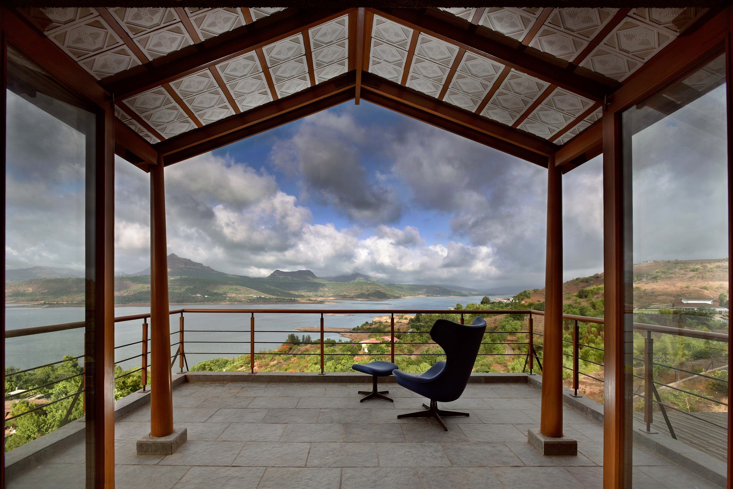 5 Element House  Studio PKA-40