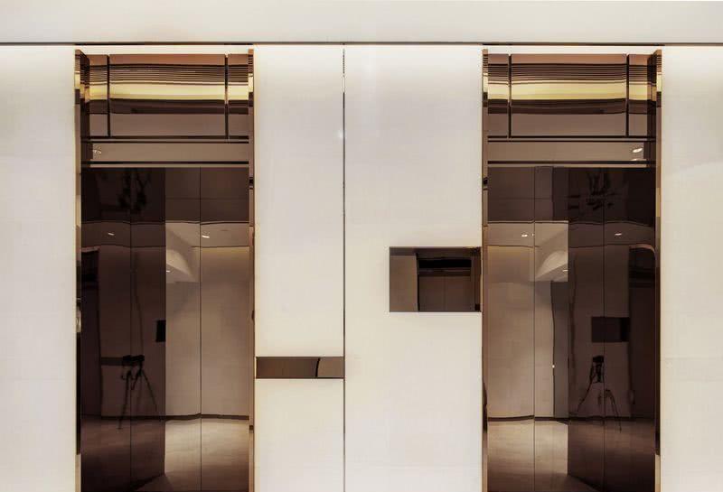 铜锣湾广场甲级办公楼大堂——简约现代，通透挺拔，玫瑰金点睛-20