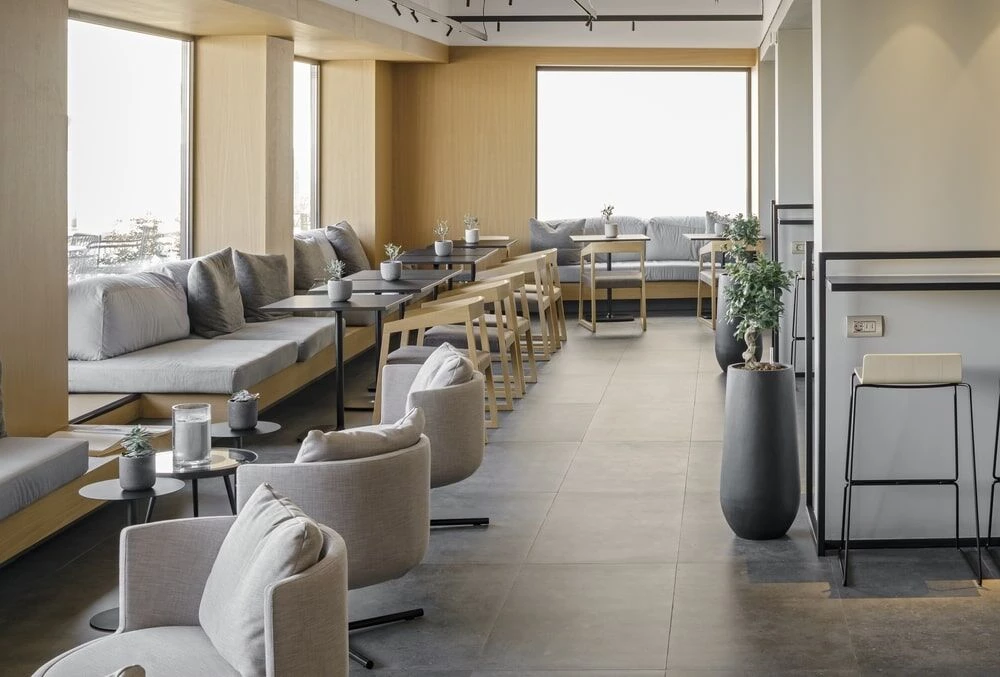 雅典海滨地标 · Ale· 酒店丨希腊比雷埃夫斯丨HHH Architects-12