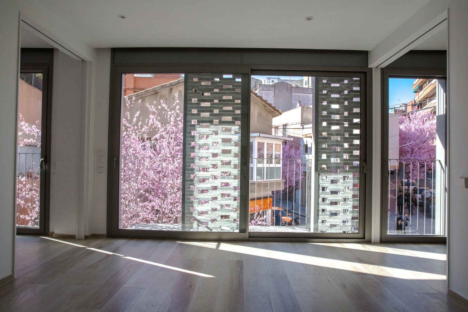 历史韵律中的现代居住空间——Avinguda Catalunya 11 住宅设计-12