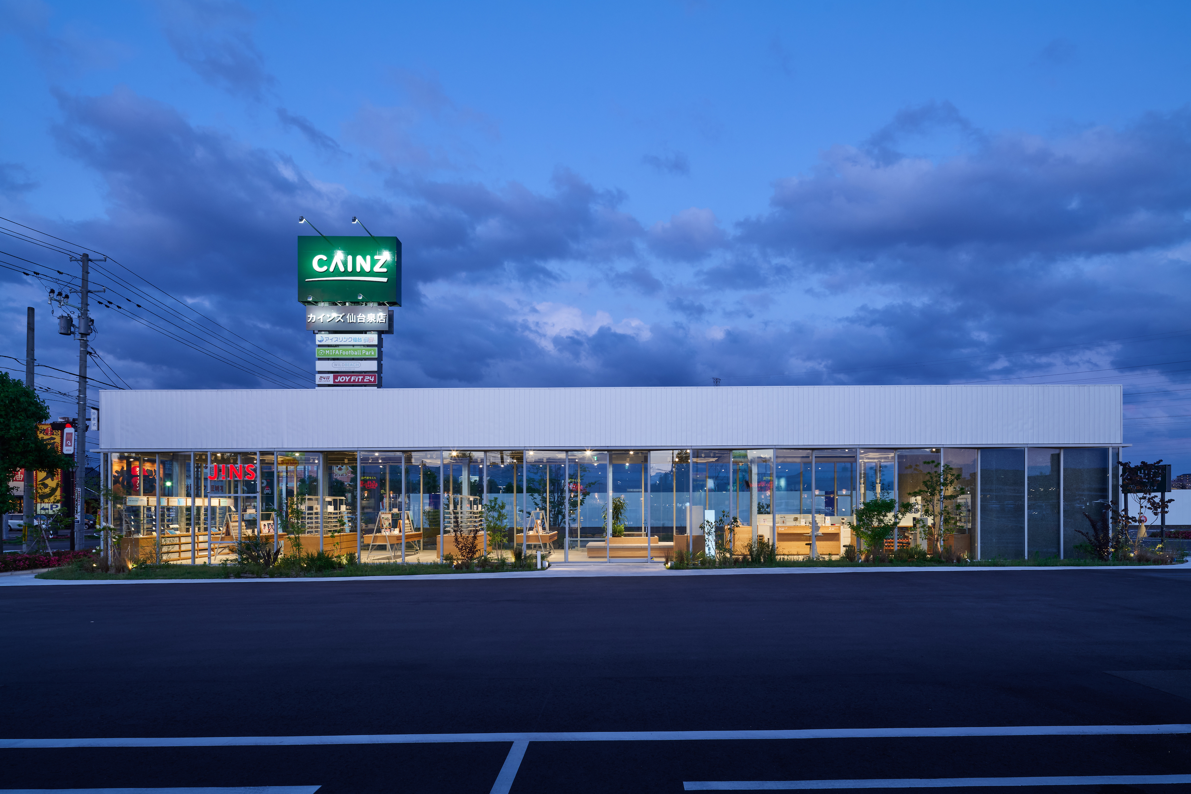 JINS Sendai Izumi 眼镜店丨日本丨Yohei Kawashima architects inc.-48