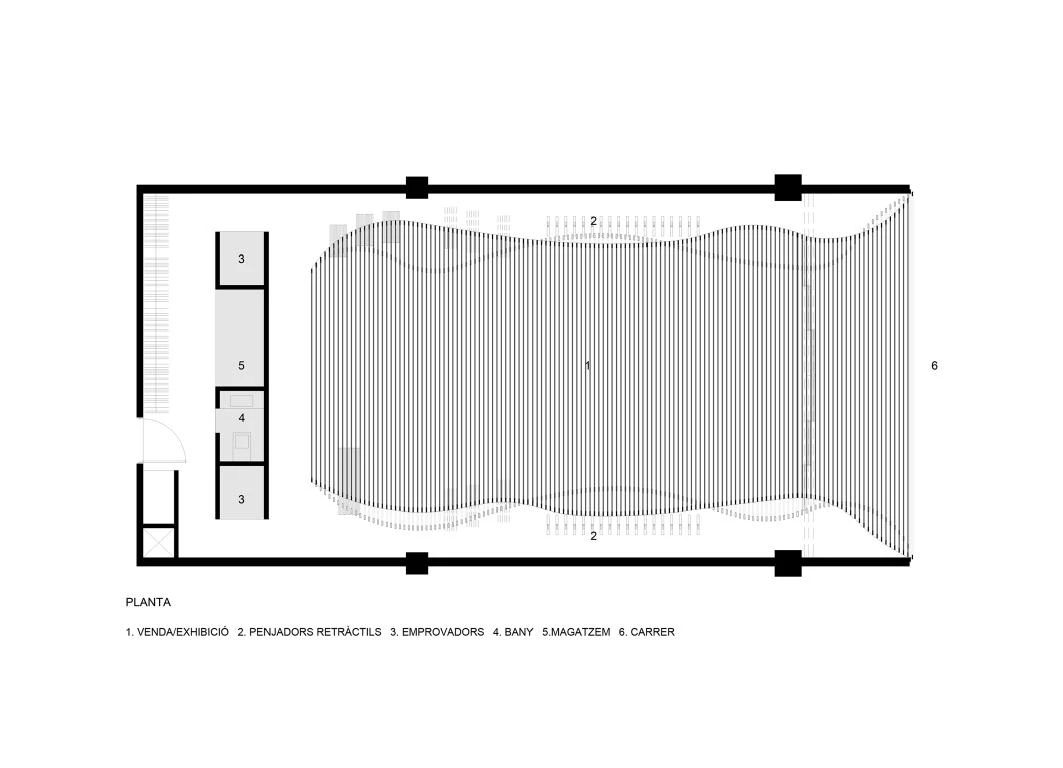 弧形幕布下的服装展示空间-16