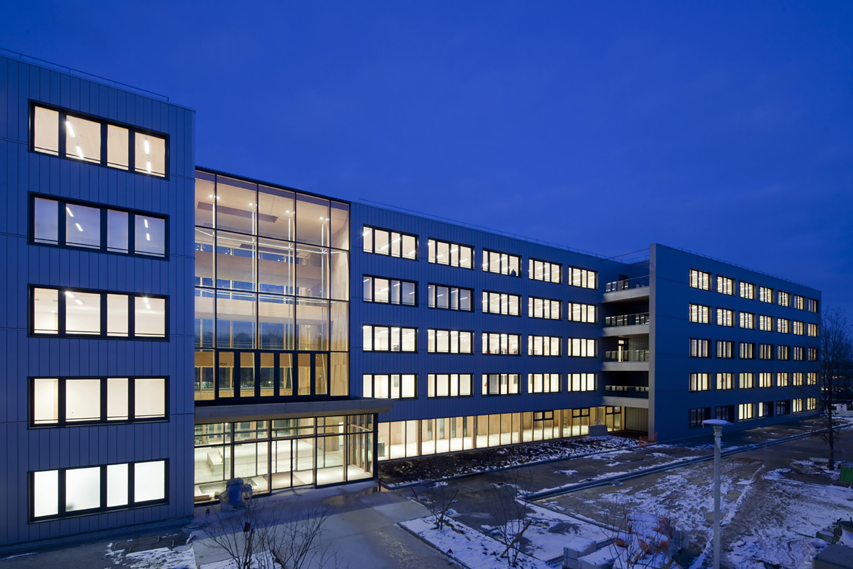 法国雷诺科技中心 · 环保木质建筑的典范丨ArtBuild-5