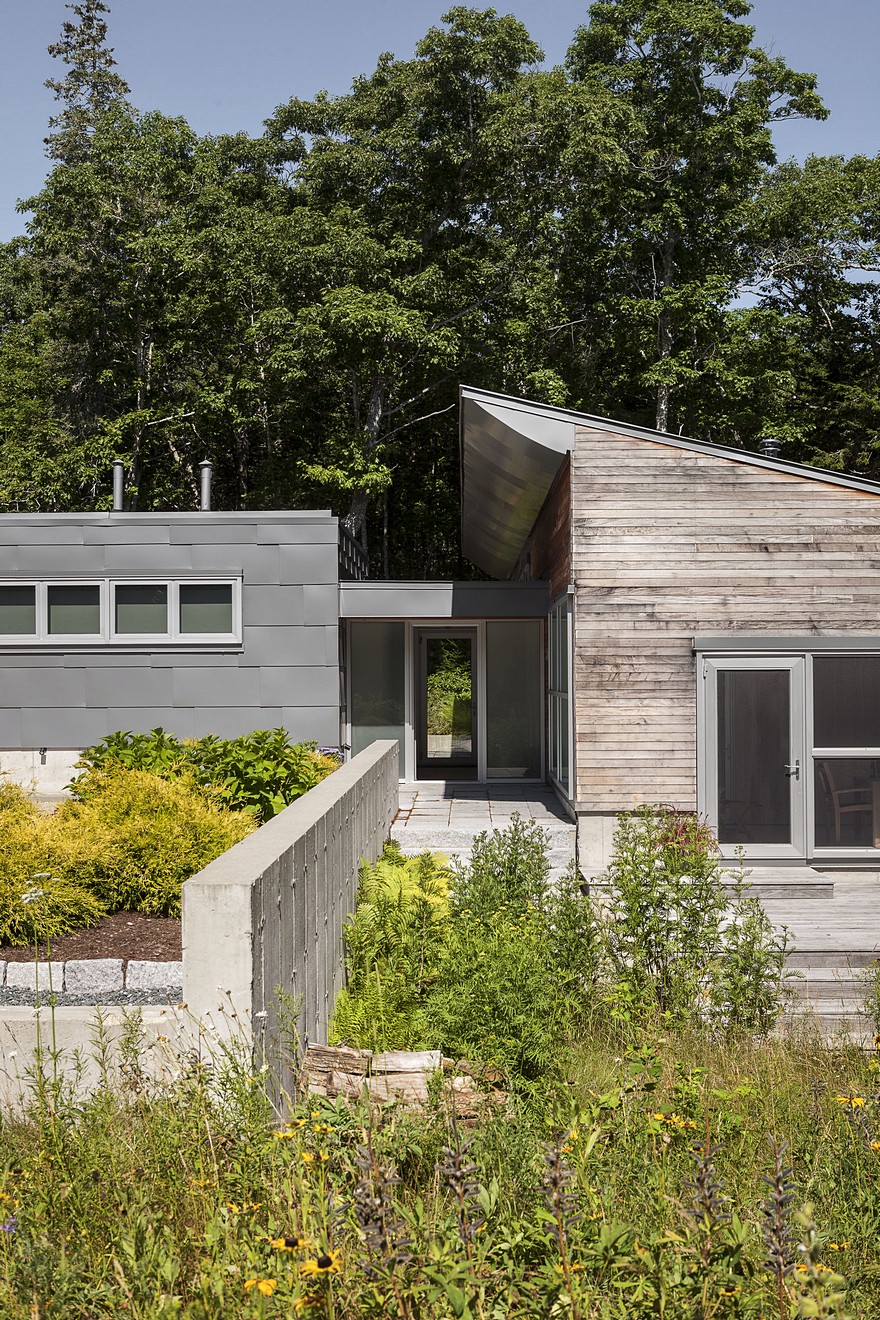 Maine Contemporary Retreat in a Scenic Cove Surrounding by a Dense Forest-7