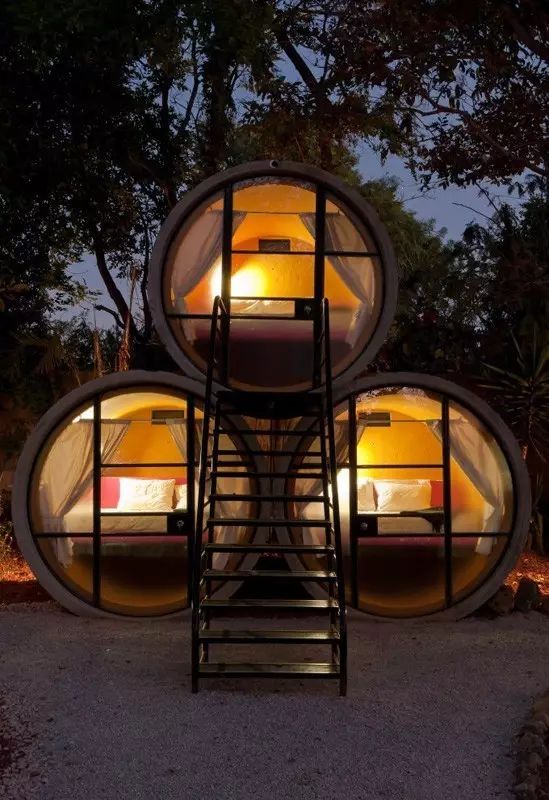 为了香港穷人不再蜗居，他们用水泥管做成了公寓-125