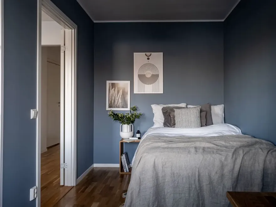 现代一居室公寓巧妙运用半玻璃墙设计-11