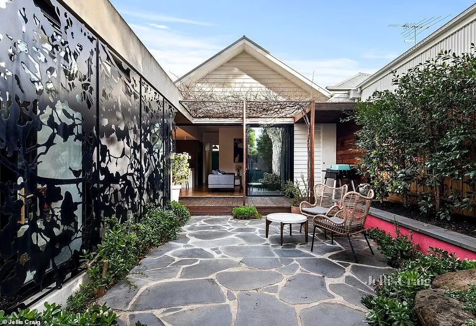 墨尔本建筑师夫妇打造翻新设计之家-19