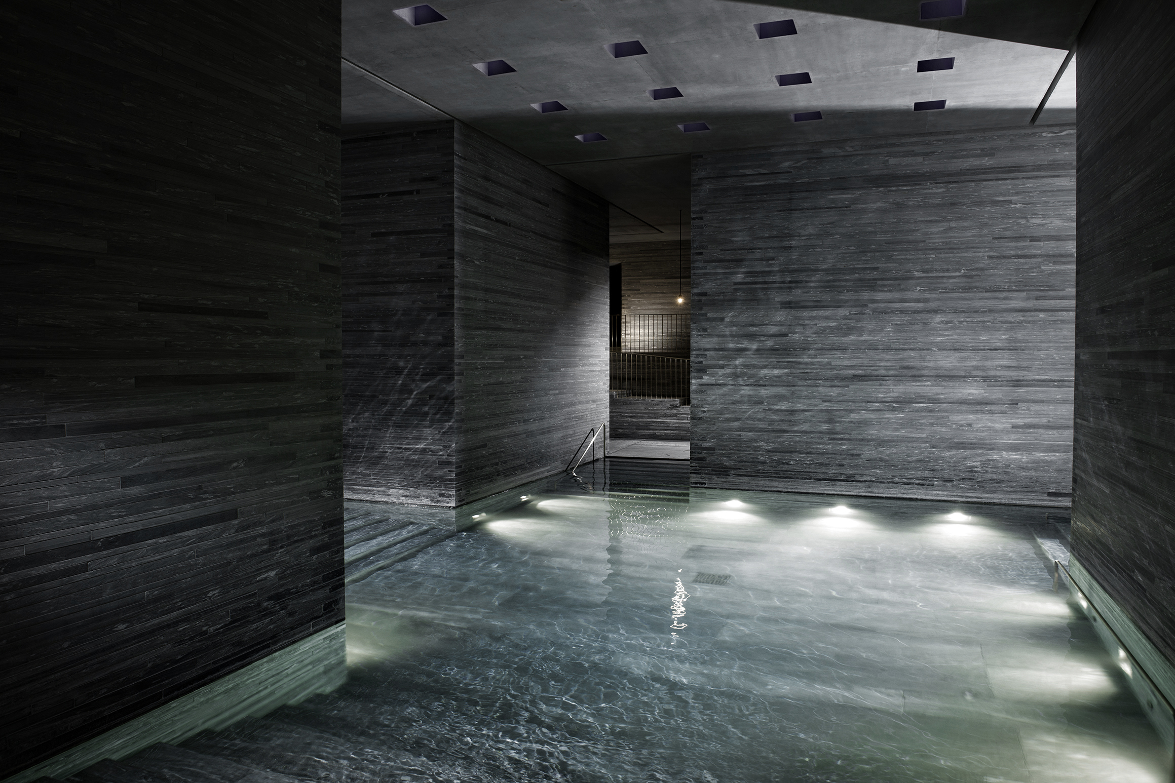 瓦尔斯温泉浴场丨彼得·卒姆托-67