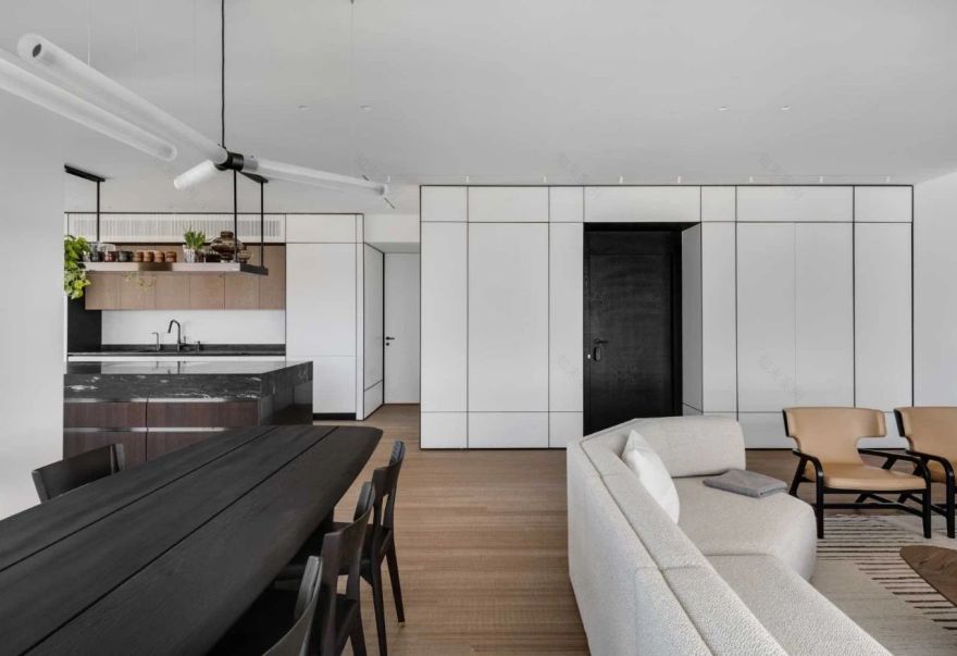 顶层简奢大宅丨Aviram Kushmirski 设计工作室-14