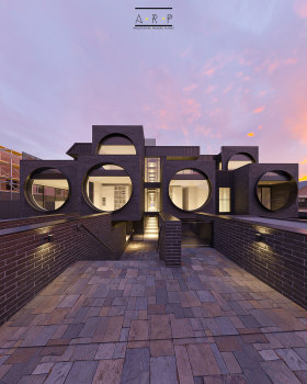 未来感 Cirqua 公寓丨BKK Architects