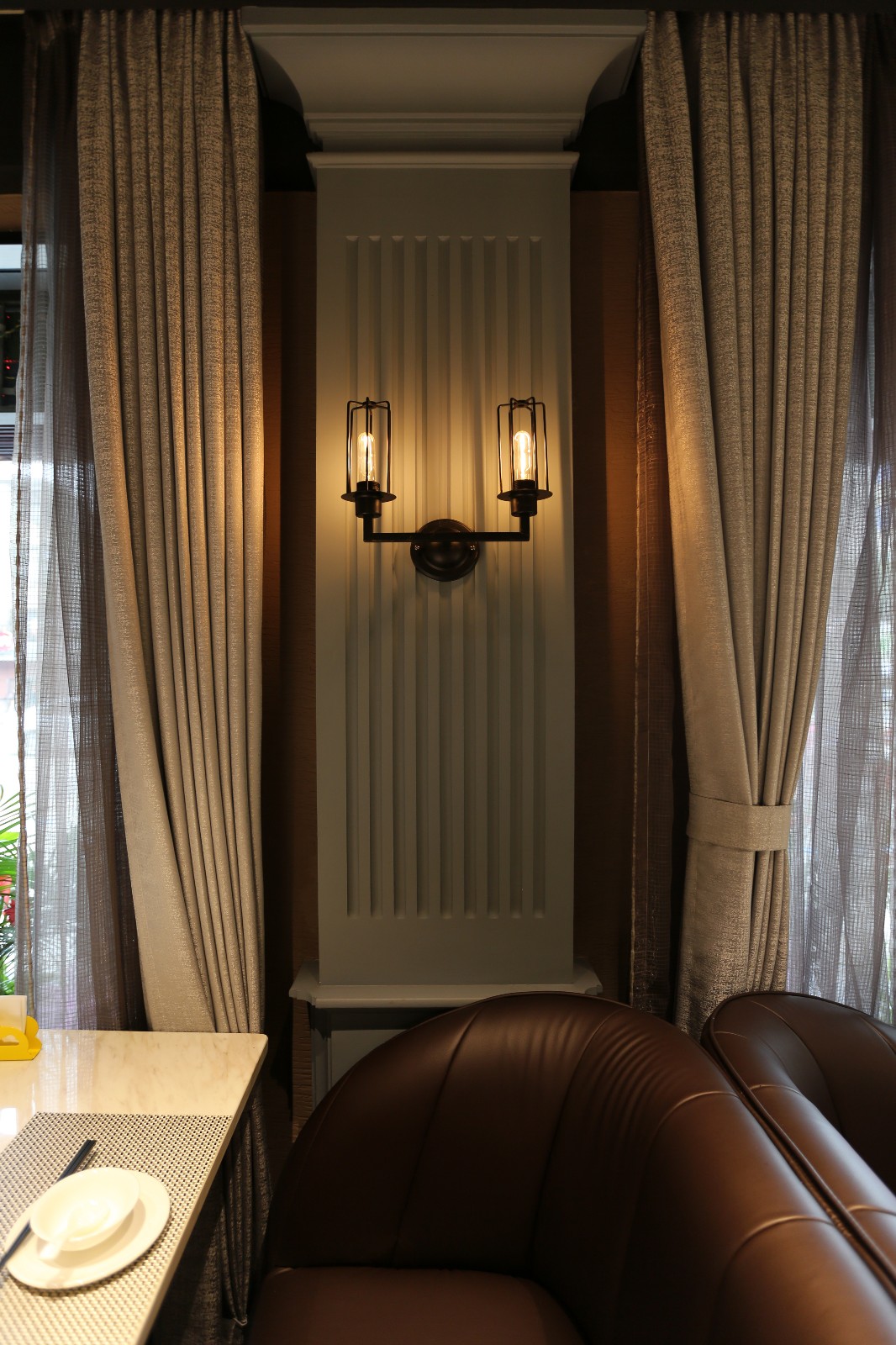 IDDW 道伟设计 | “灰度”巴黎中餐厅,简约工业风融合巴黎元素-64