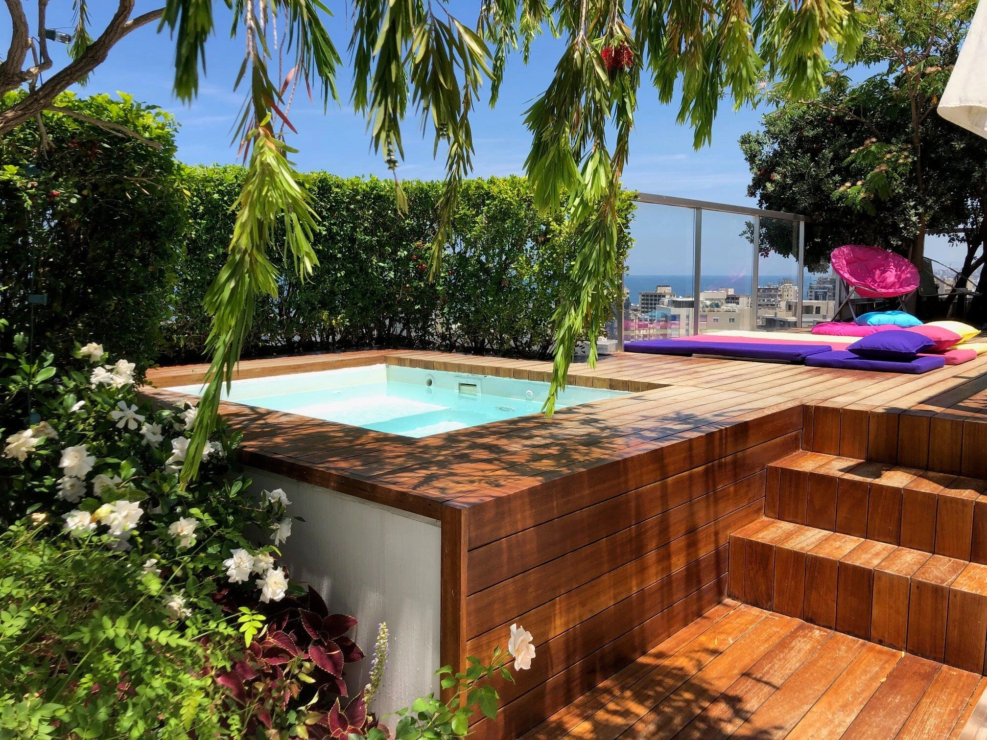 倒置设计,打造绿意盎然的城市公寓-28