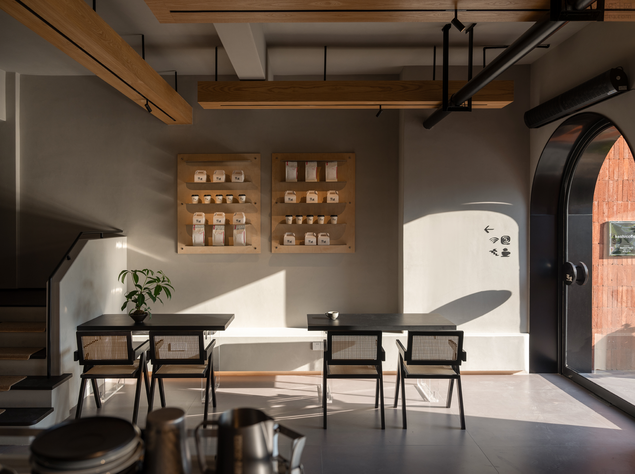 啡语·可式 · 葛根土设计打造自由舒适的咖啡馆空间-2