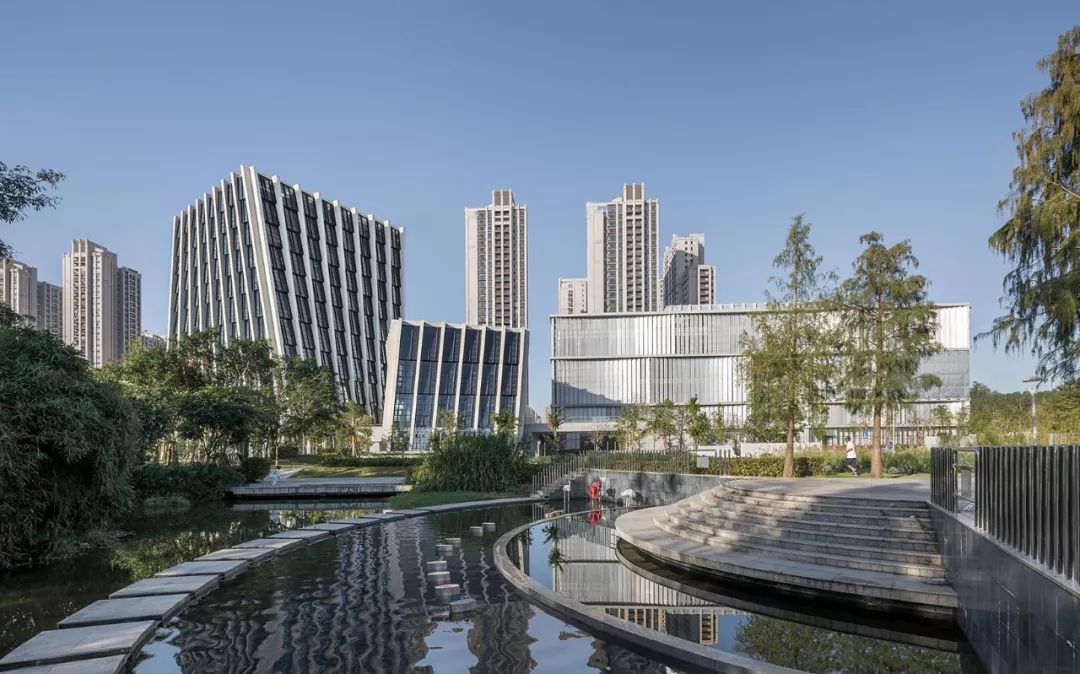 深圳坪山图书馆——垂直发展的文化聚落-2