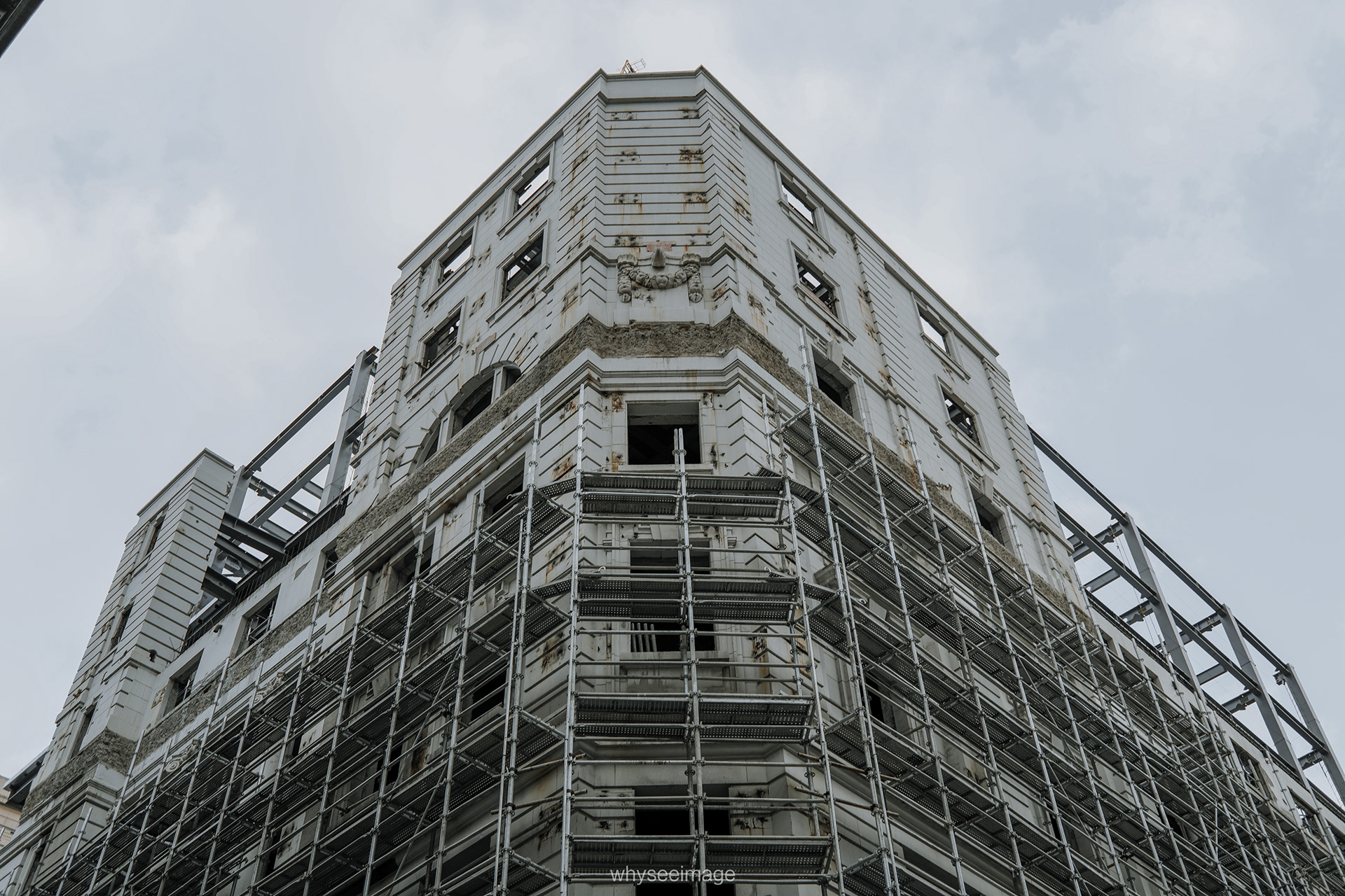 在被框选的画面之外 · 不如回到街头丨中国上海丨whyseeimage-52