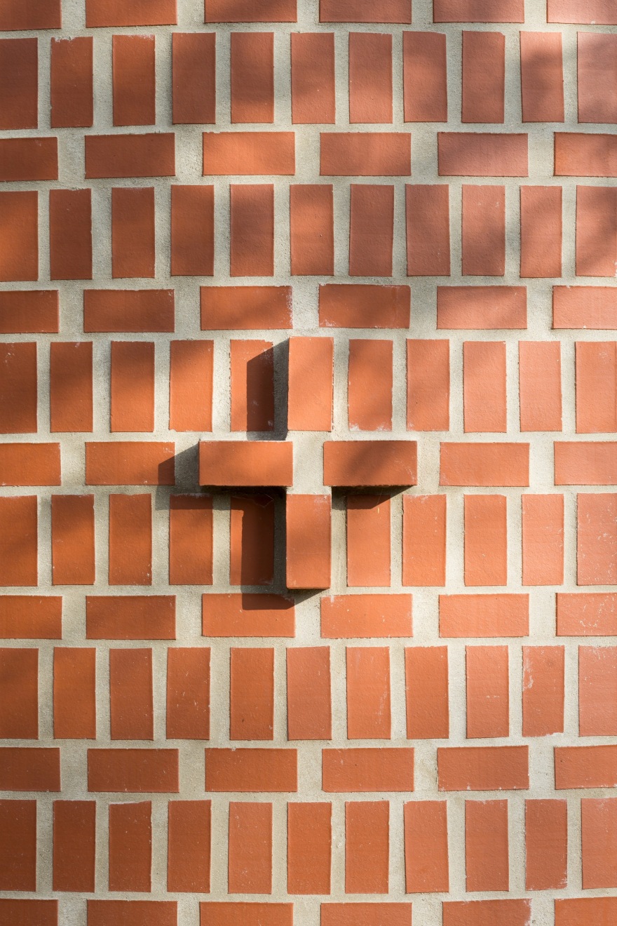 Chapel of St Anthony of Padua in Fryšták / Karel Filsak Architects-21