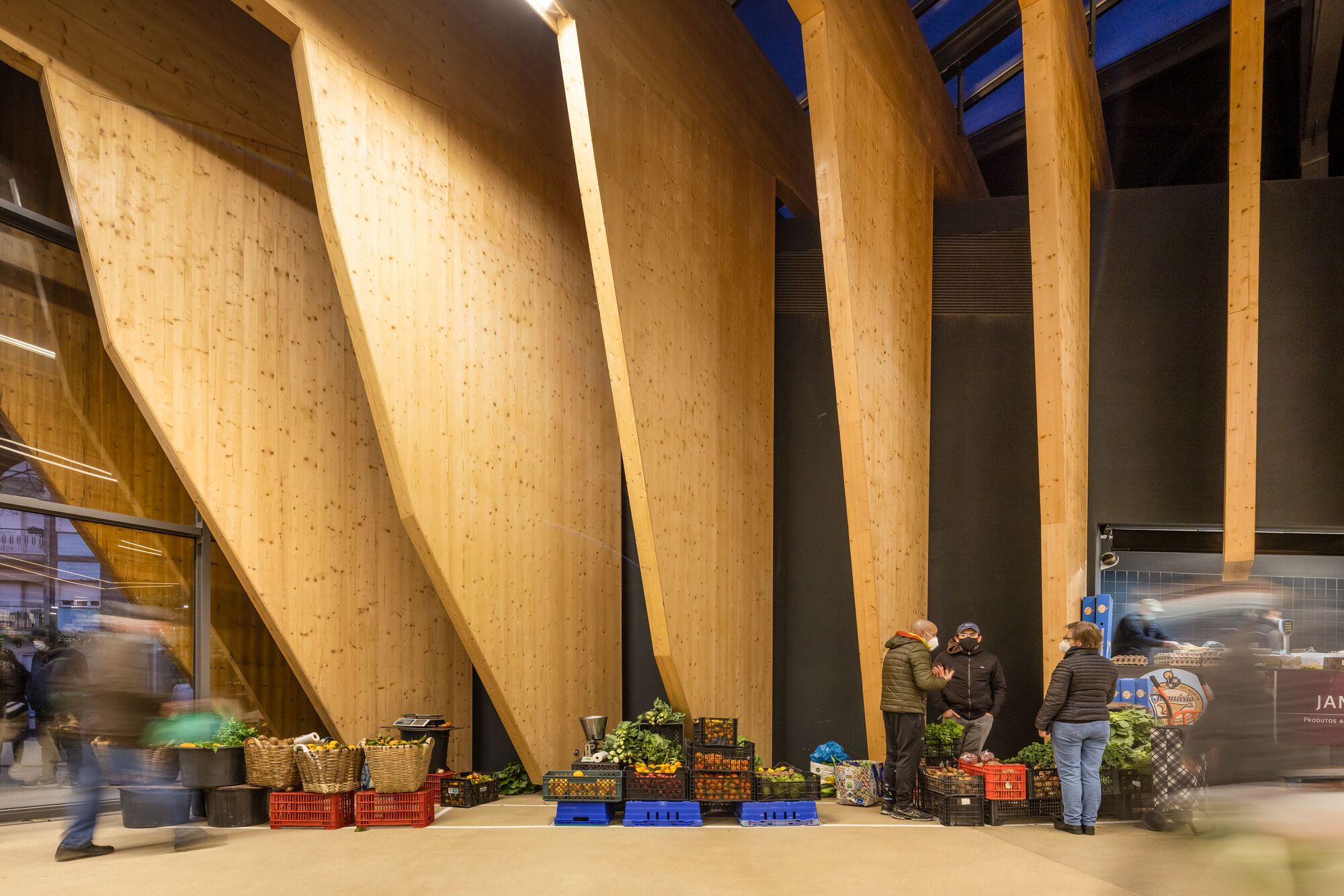 布拉加 农贸市场丨葡萄牙丨APTO Architecture-35