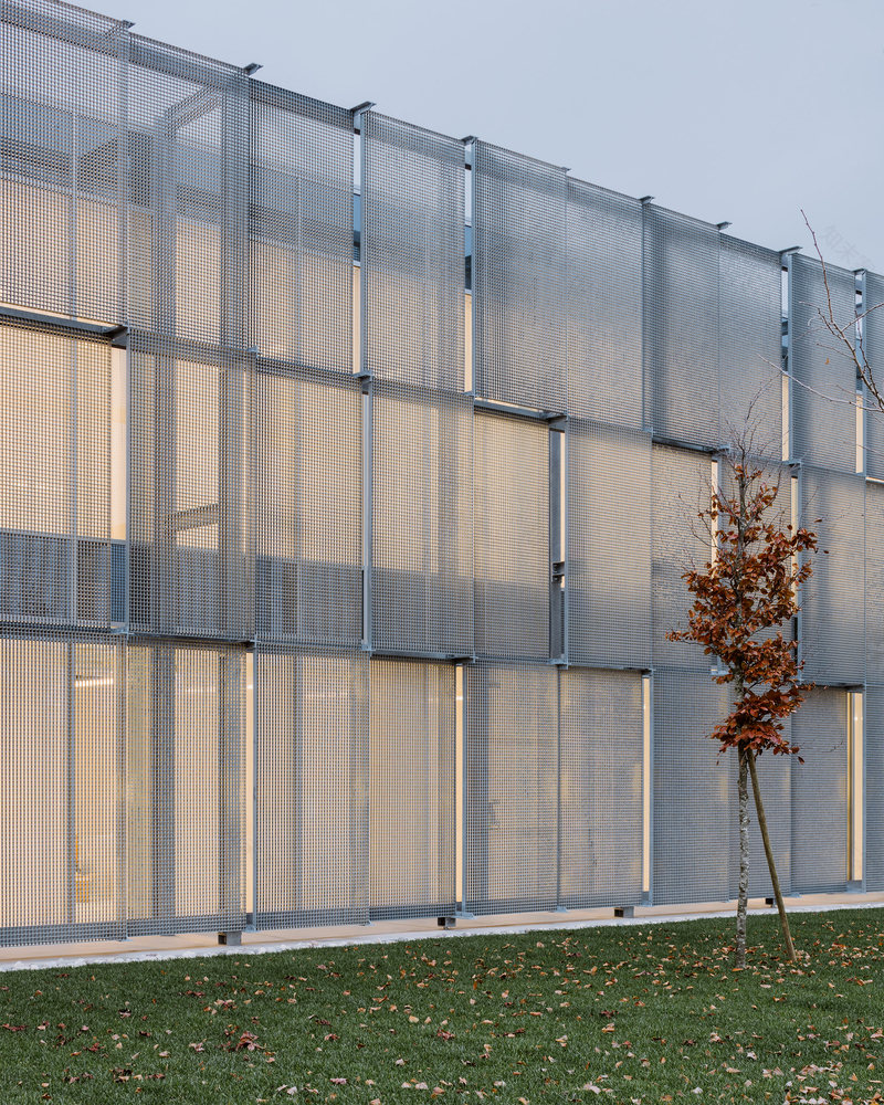 意式环保办公空间丨意大利-3