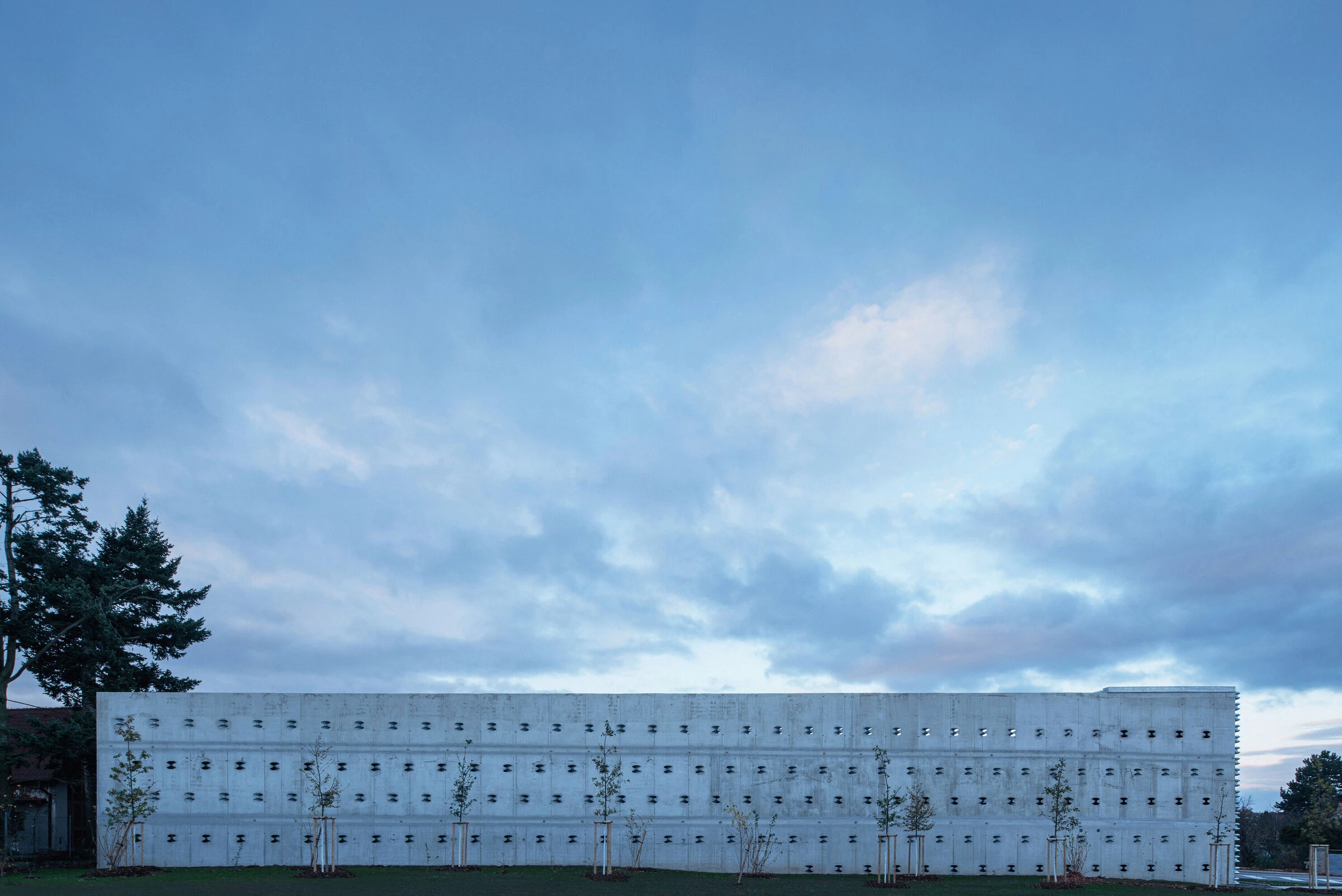 Dolni Brezany 停车场丨Fránek Architects-38