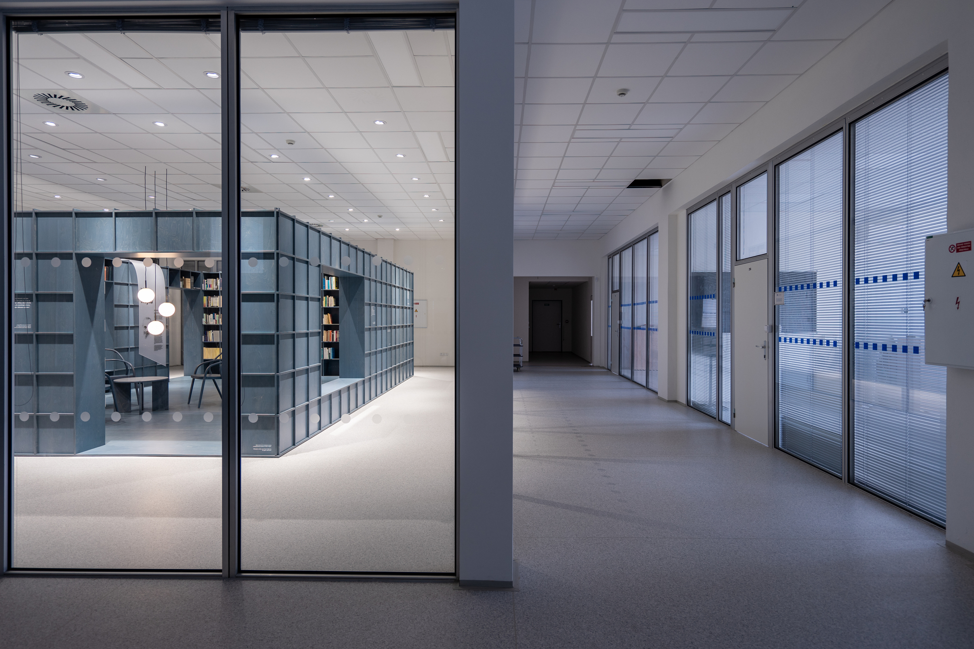 彼得·哈耶克的图书馆，宇宙工作室丨捷克-11