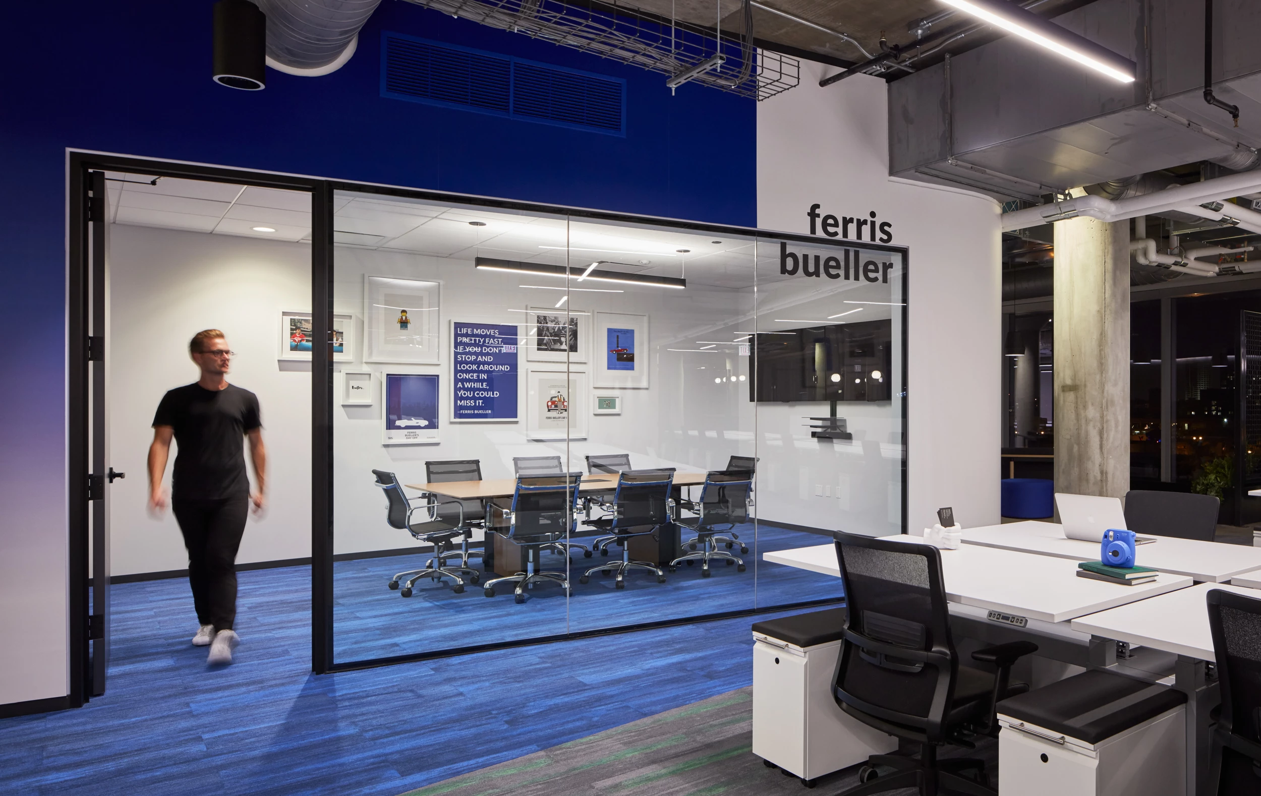 芝加哥 Glassdoor 办公室——现代都市中的活力空间-29