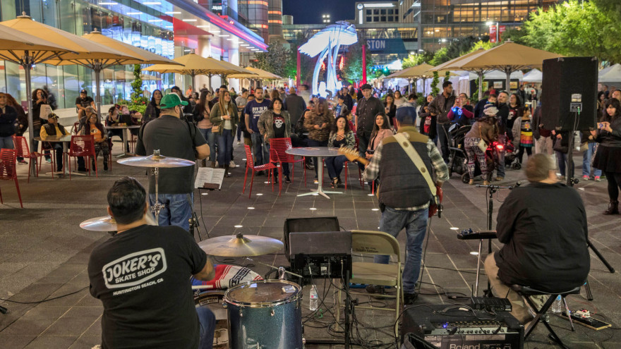 阿韦尼达休斯顿广场-29