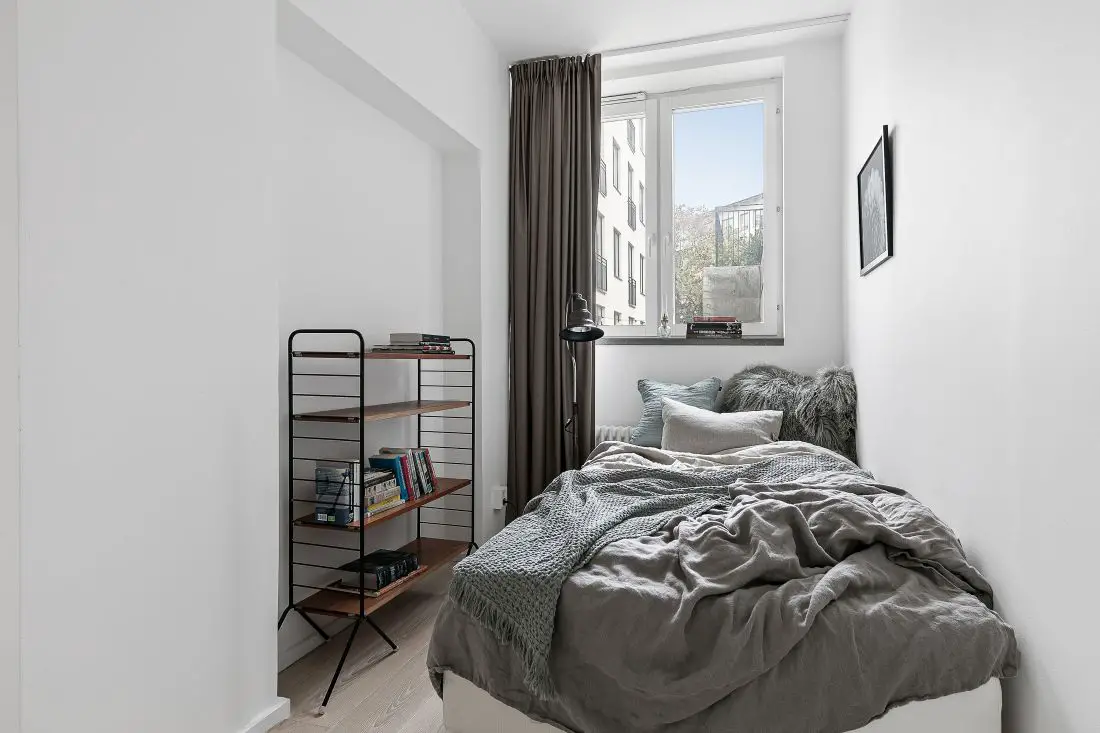 42 平米瑞典小公寓，6.6 米层高打造豪华酒店风-8