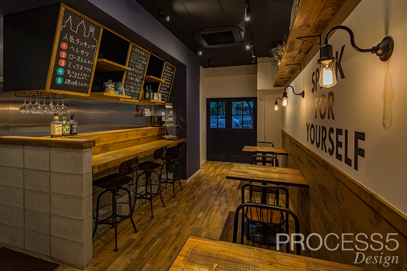 深田油炸小餐馆

注：Diner常见指小餐馆、小饭店，FUKADA按音译为深田这里结合语境这样翻译相对合理，但如果FUKADA有特定所指人名或地名等，需根据实际情况调整 丨日本大阪丨PROCESS5 DESIGN（プロセスファイブデザイン）-8